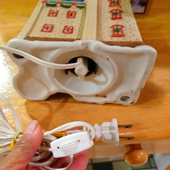 1993 Lighted Village Porcelain House JO-ANN FABRICS 50TH Anniversary Limited Edi - Picture 9 of 11